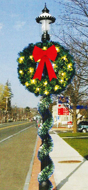 Lamppost Wreath with Bow BC 301