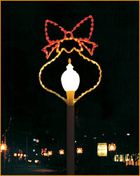 Lamppost Bow Ornament Lights