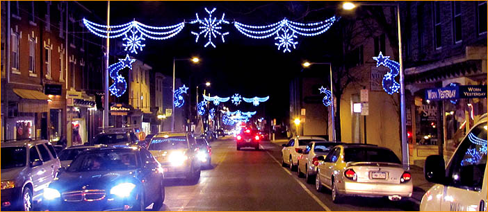 skylines-street-night Rileighs Outdoor Decor Skylines Street Night