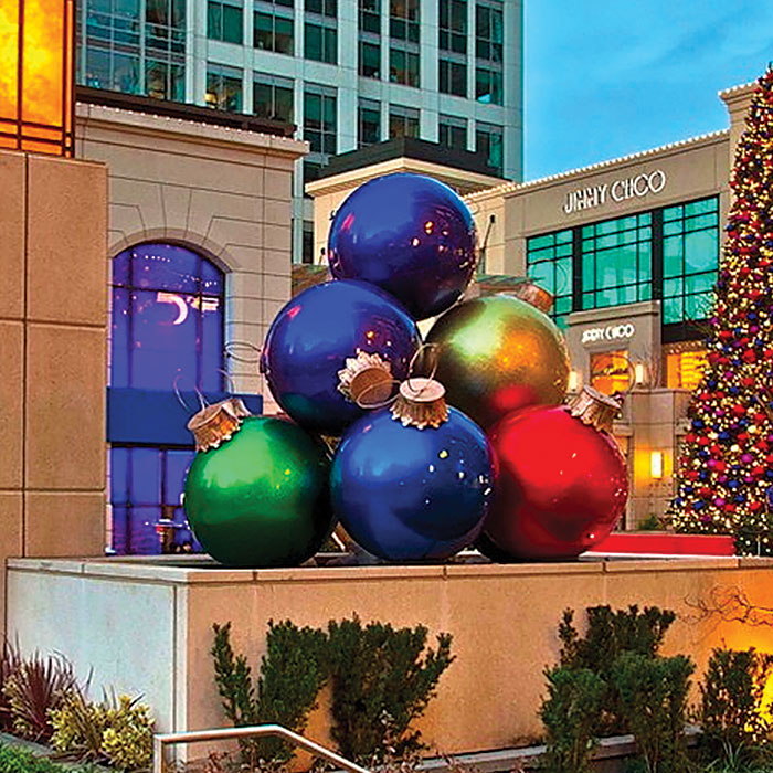 10 Ornament Ball Stack - Holiday Outdoor Decor