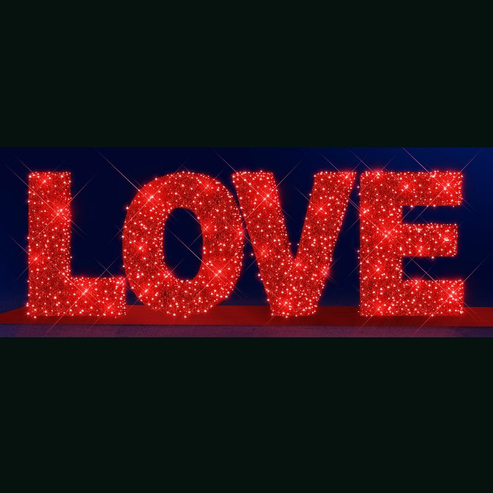 Love Sign - Holiday Outdoor Decor